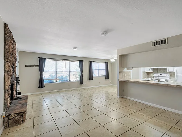 424 W Pecan Ave #B — Photo 15