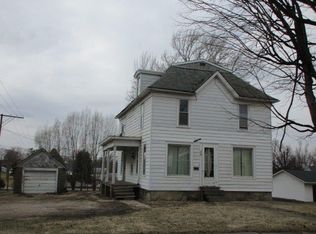 305 N East St, Toledo, IA 52342