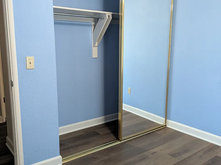 818 W Fogal Way — Photo 10