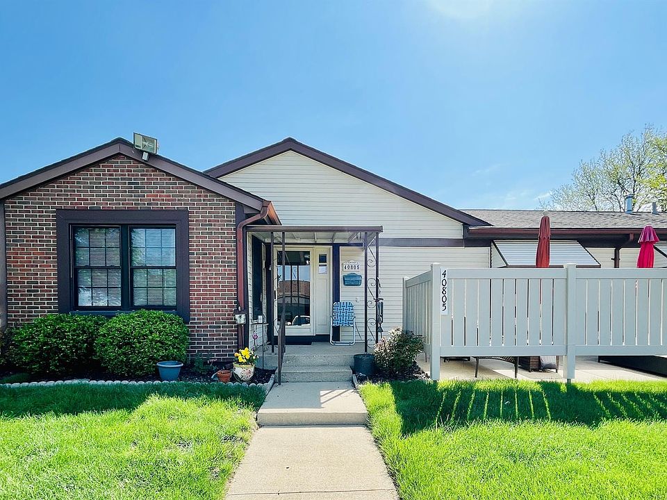 1st image of 40805 Newport Dr