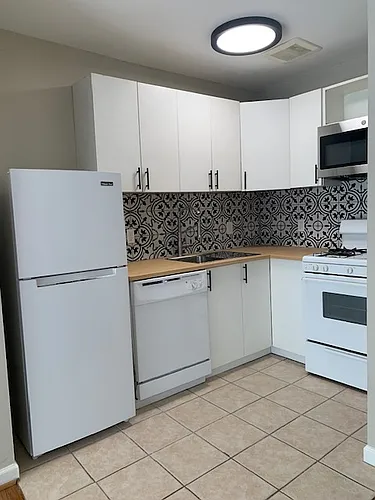 3001 Helena St #6 Photo 1