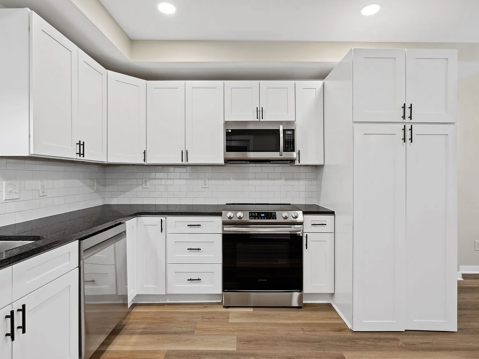 5360 Julian Ave — Photo 2