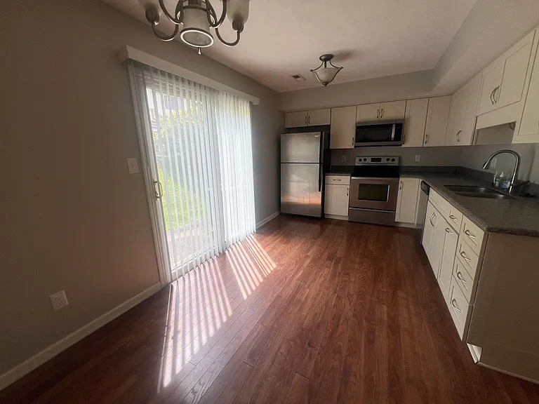1232 Van Voorhis Rd #D-3 — Photo 2
