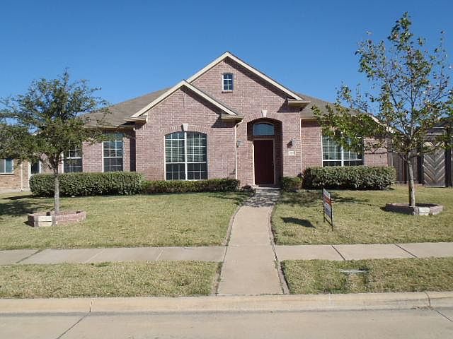 1st image of 424 Da Vinci Ln