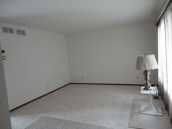 2nd image of 20W480 Westminster Dr