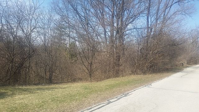 1st image of 16 Ash Dr
