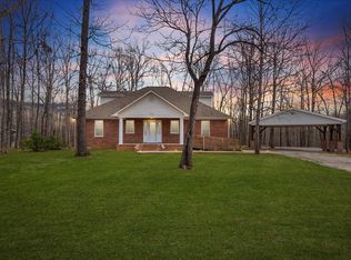 732 Tiger Bennett Rd, Hampshire, TN 38461
