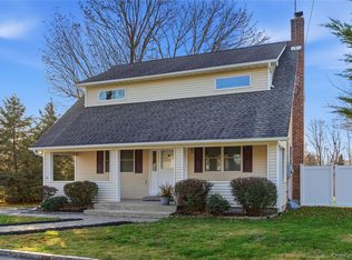 125 Broadway, Greenlawn, NY 11740