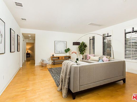 4th image of 5625 Crescent Park W APT 123