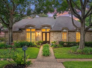 12214 Maple Rock Dr, Houston, TX 77077