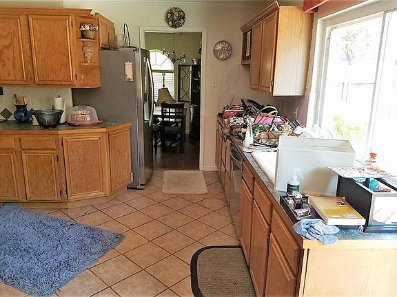 4th image of 1108 Harvest Glen Dr