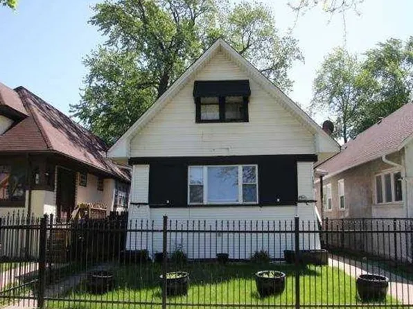 1049 N Lockwood Ave, Chicago, IL 60651