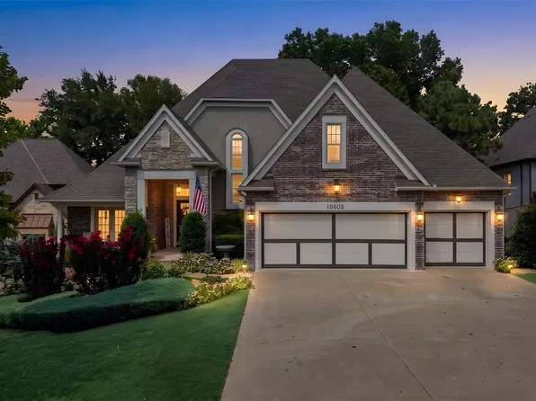 10608 S Nandina Ct, Jenks, OK 74037
