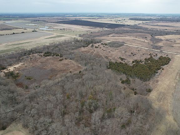 3rd image of 890 NW 100th Rd