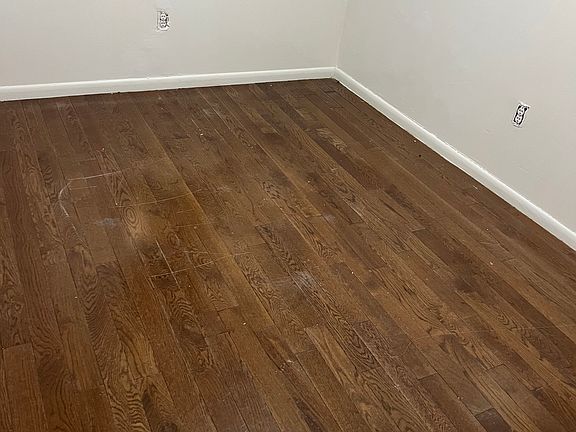 5th image of 3043B Wilson Ave #2