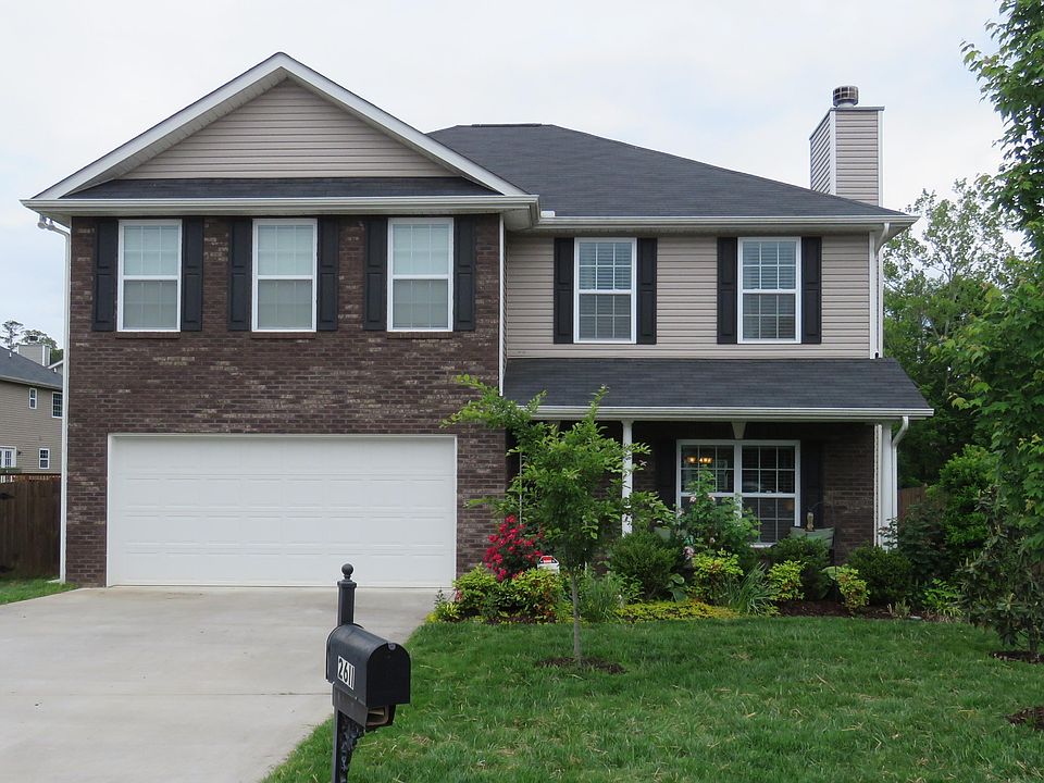 1st image of 2611 Piper Grove Ln