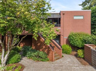 5952 S Riveridge Ln, Portland, OR 97239