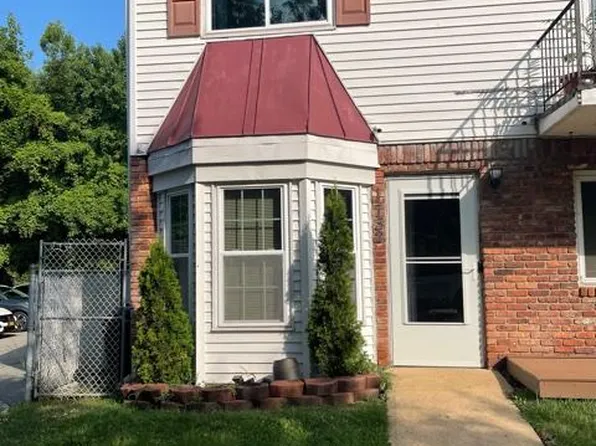 1732 Forest Hill Rd, Staten Island, NY 10314