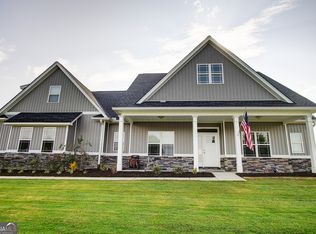 331 Burnt Hickory Ln, Calhoun, GA 30701