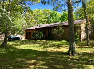70 Runnymeade Dr, East Hampton, NY 11937