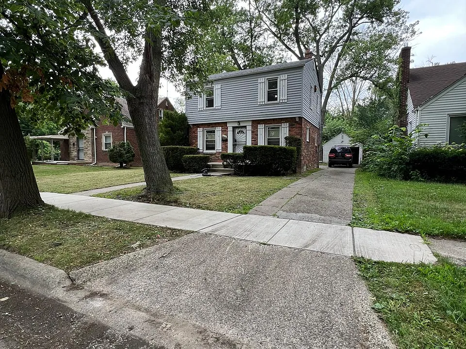 16115 Trinity St