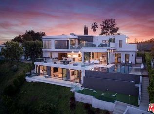 2192 Stradella Rd, Los Angeles, CA 90077