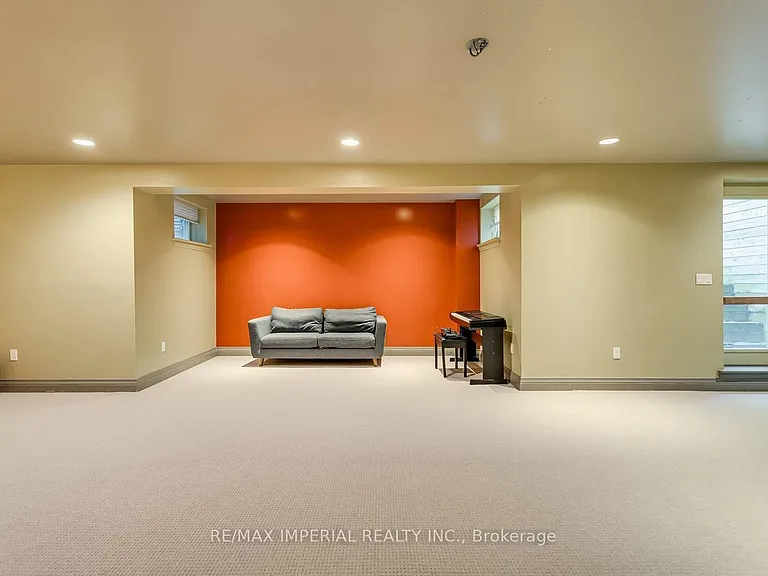 270 Spring Garden Ave — Photo 47