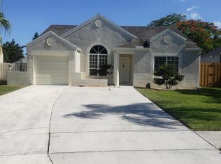 8438 Dynasty Dr, Boca Raton, FL 33433