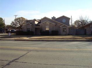 1702 W 5th St, Irving, TX 75060