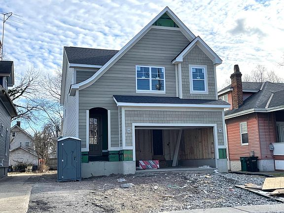 2nd image of 4130 Millsbrae Ave