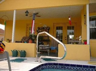 8860 E Maplewood St, Inverness, FL 34450