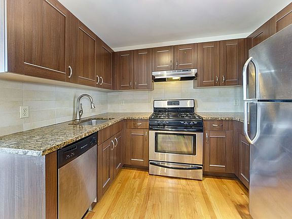 5th image of 574 4th Ave APT 9A