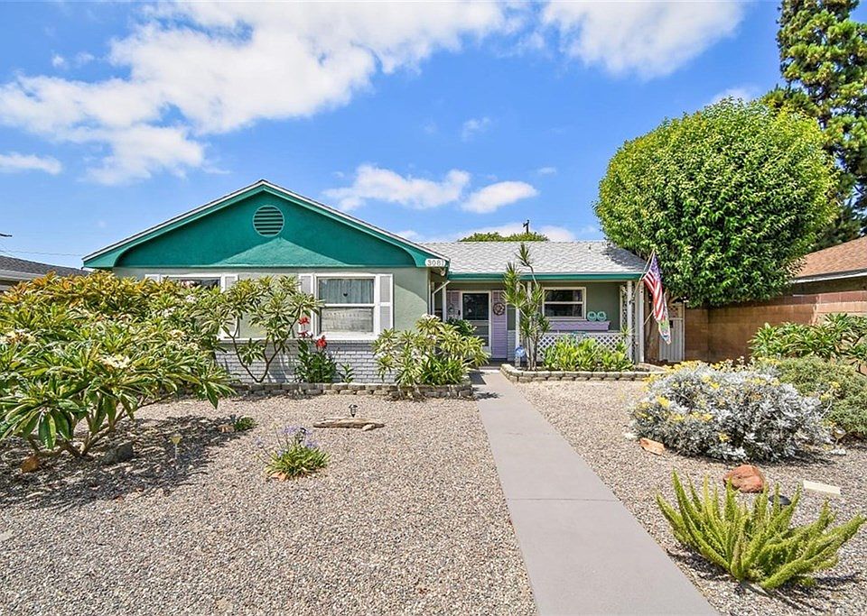 2nd image of 3081 Palo Verde Ave