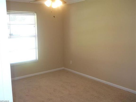 4th image of 104 W Lake Dr