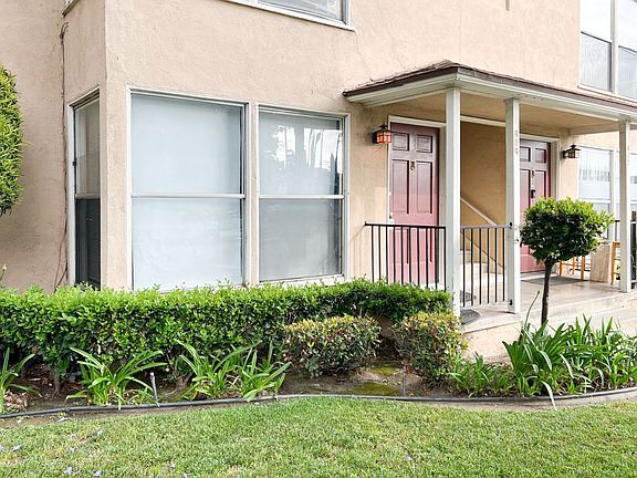 4th image of 404 E Elmwood Ave