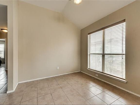 5th image of 708 Cooper Ln
