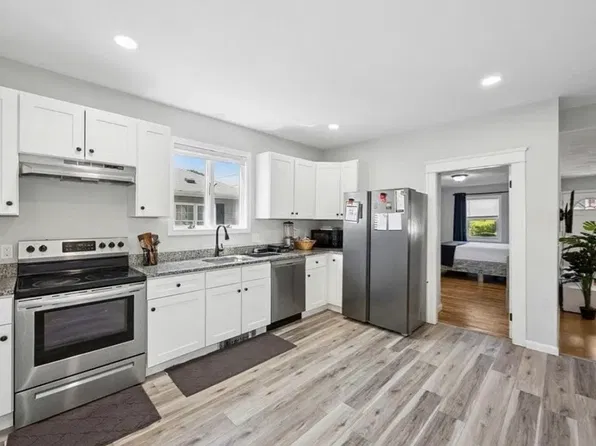28 Villa Rd #1A, Shrewsbury, MA 01545