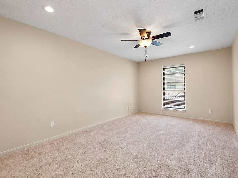 14215 Lost Meadow Ln — Photo 18
