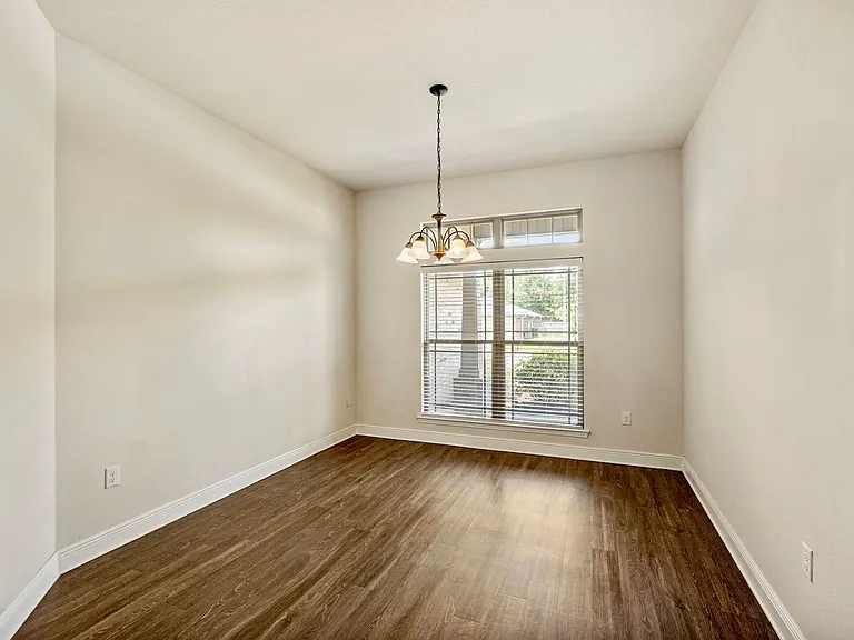 5735 Mill Stream Way — Photo 5