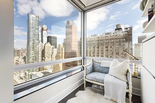 Sold by Compass | media 6