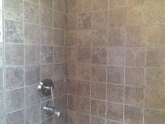 Bathroom 1 - Shower/Tub