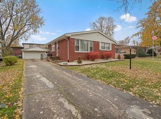50 E Arquilla Dr, Chicago Heights, IL