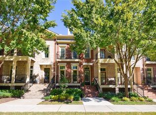 811 Creekgarden Ct, Sandy Springs, GA