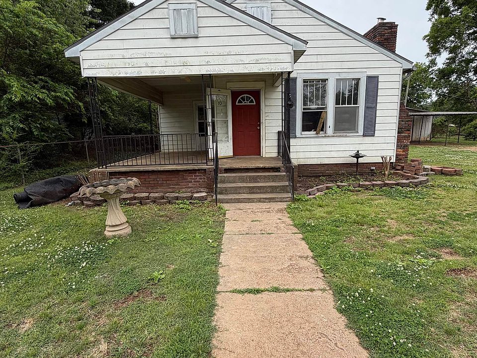 1st image of 105 Tunstall St
