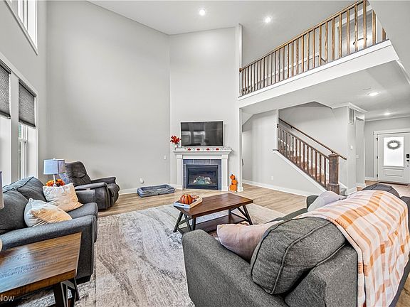 4th image of 24031 Edward Ln