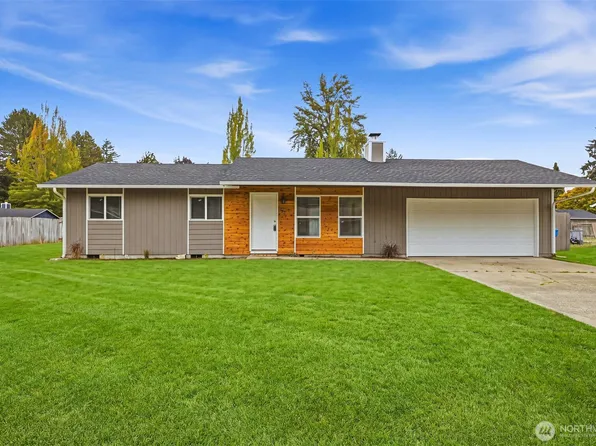 11215 240th Avenue Ct E, Buckley, WA 98321