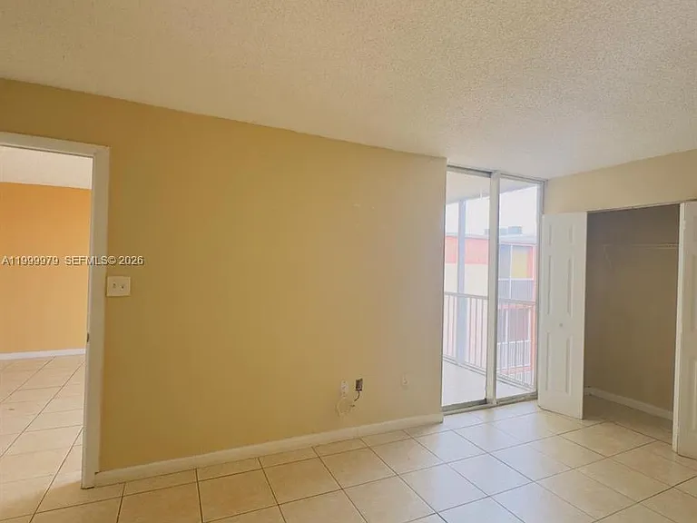 19841 SW 114th Ave #310 — Photo 9