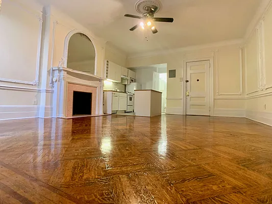 Rented by Building Equity Real Estate LLC | media 27