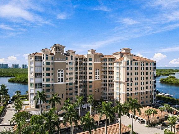 2nd image of 425 Dockside DR #703