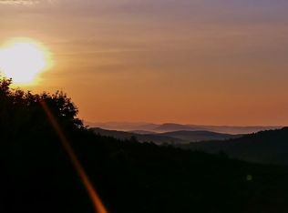 424 Huckleberry Hill Dr, Helen, GA 30545